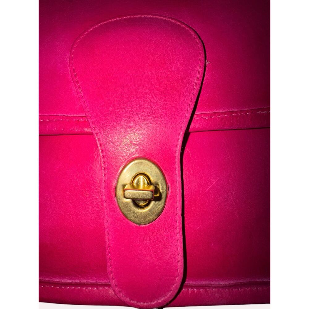 Vintage Coach Twin Clutch 9380 – Upcrafted Hot Bubblegum Pink - video - Picture 9 of 14